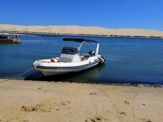 semi rigide homologué 18 personnes capelli tempeste  800